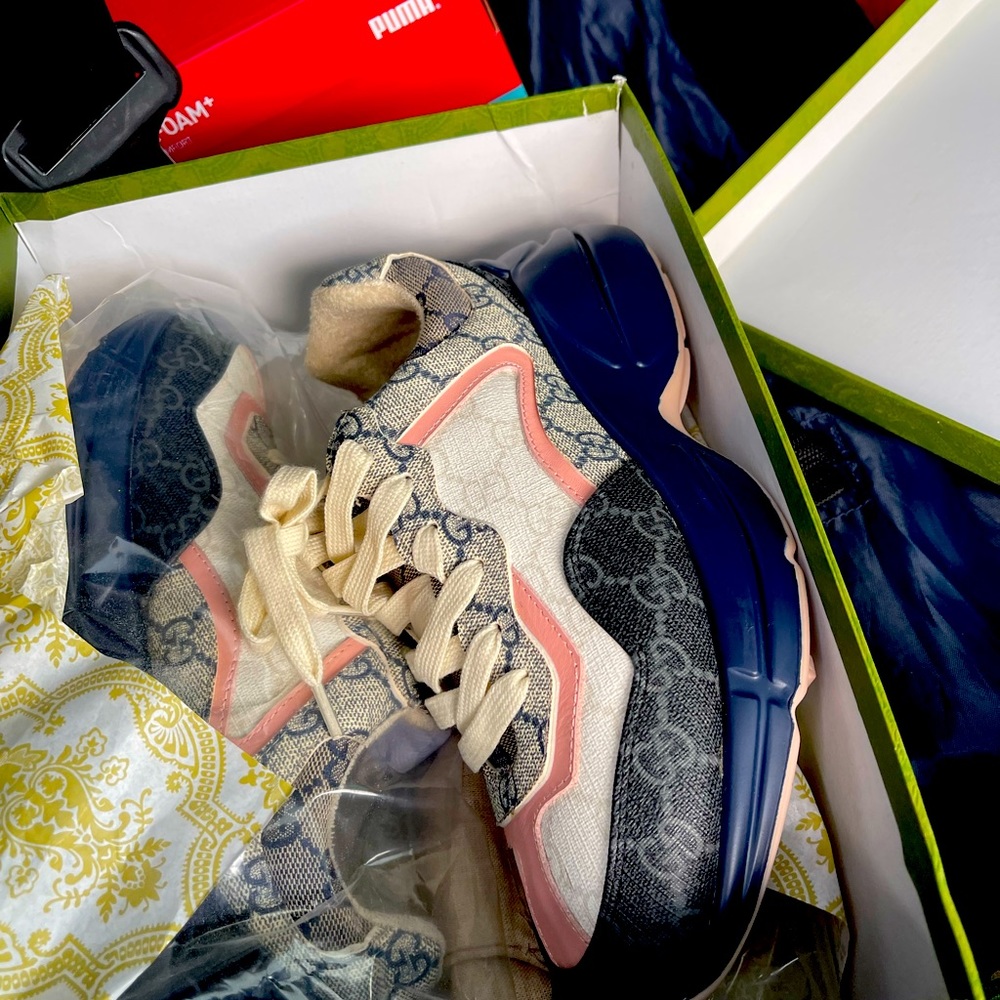 Gucci sneakers size 9.5
